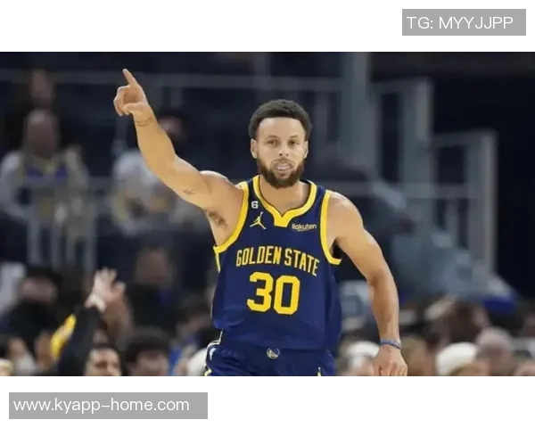 迪文赞库里赛季首日体型完美水花自律令人惊叹