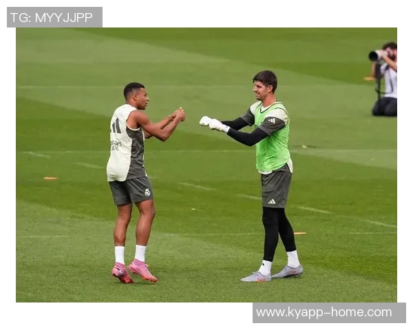 旧将直言皇马防线崩溃仅姆巴佩与库尔图瓦全力以赴